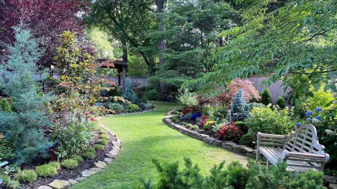 5 Gorgeous Circular Stone Flower Beds